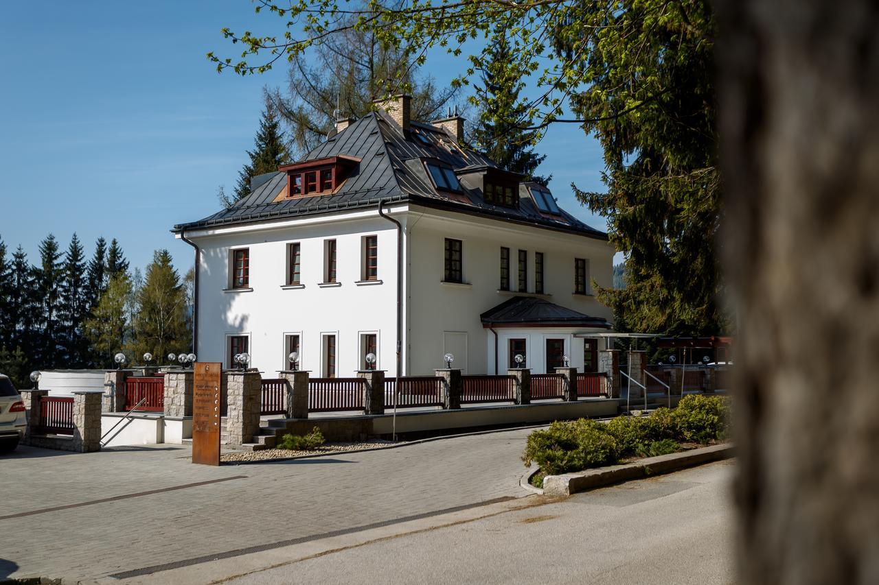 Hotel Bedriska Wellness Resort & Spa Špindlerŭv Mlýn Екстериор снимка